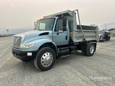 2005 International 4400 4x2 Tipper Truck