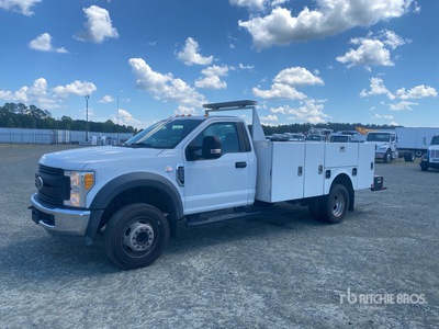 2017 Ford F-550 XL 4x2 Utility Truck