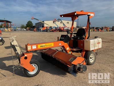 2021 Laymor SM300 Self-Propelled Broom