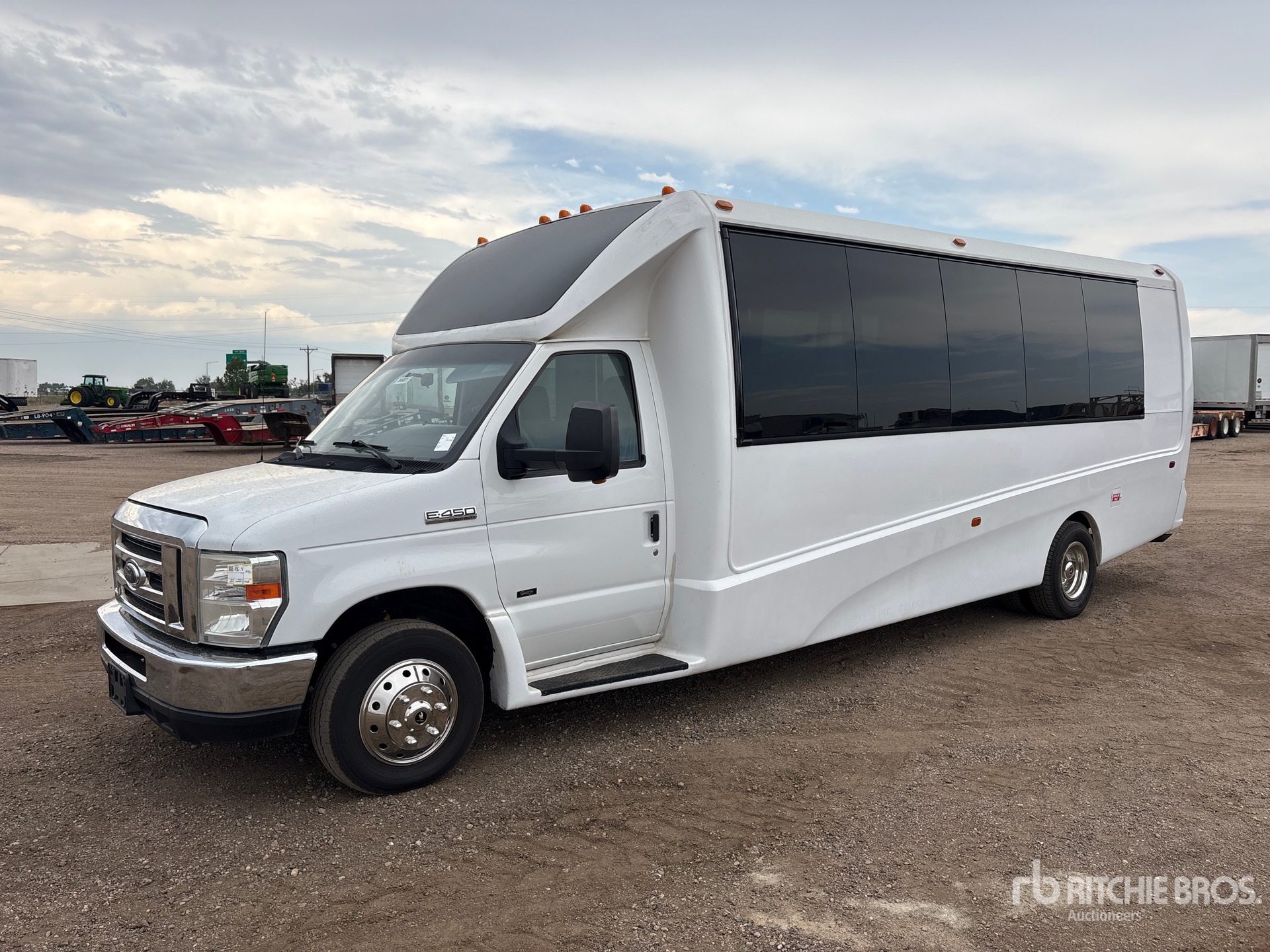 2017 Grech GM28 4x2 22-Seat Bus