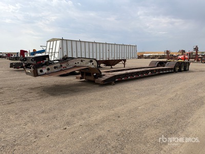 2014 Fontaine Magnitude 55T Tri/A Removable Gooseneck Low Loader