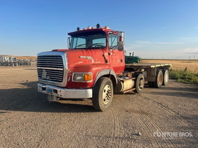 1996 Ford L9000 Flatbed Truck