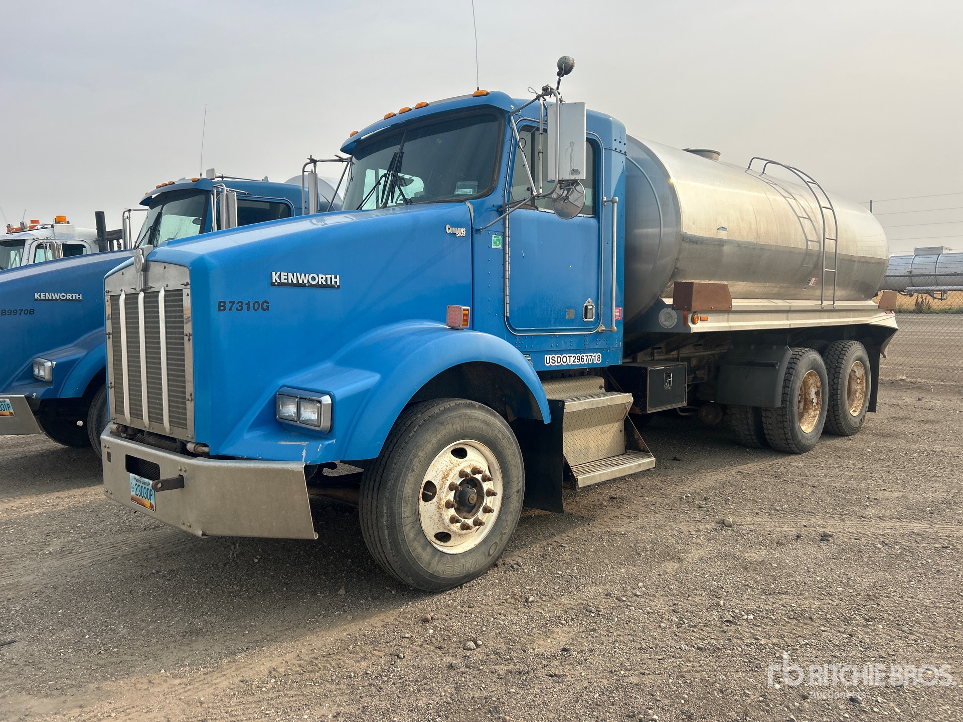 2000 Kenworth T800 Water Truck