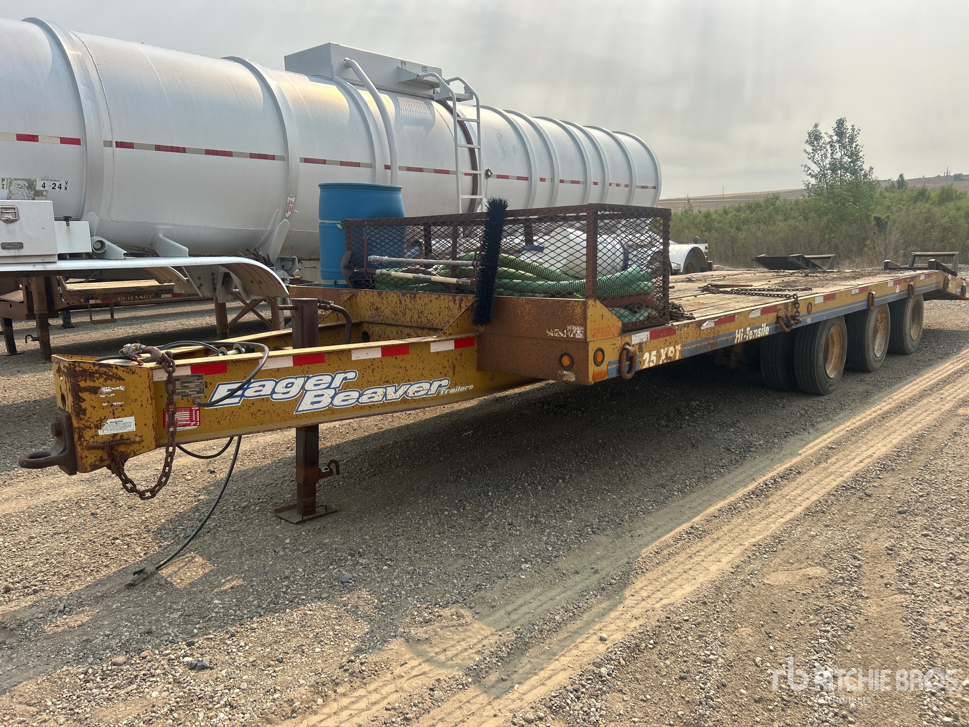 2004 Eager Beaver Flatbed Trailer