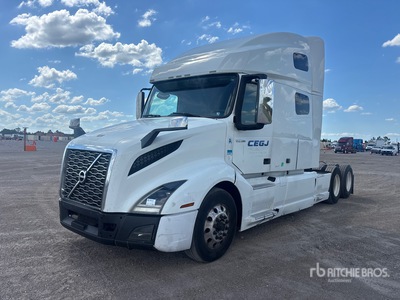 2020 Volvo VNL760 6x4 T/A Sleeper Truck Tractor
