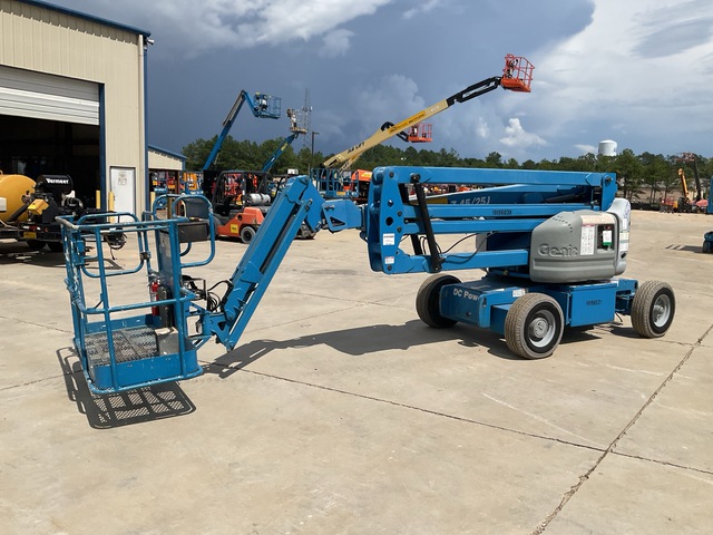 2016 Genie Z45/25 2WD Electric Articulating Boom Lift