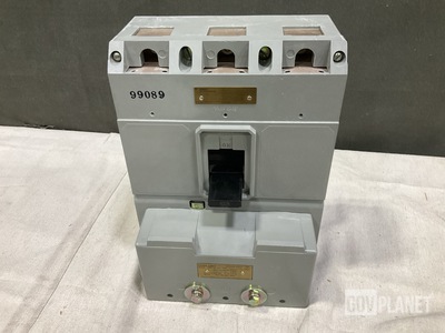 (2) Gould ETN 5310 Air Circuit Breakers