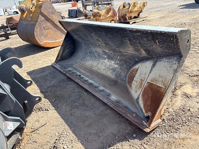 107 in 0.96 m3 Side dump Godet d'excavatrice
