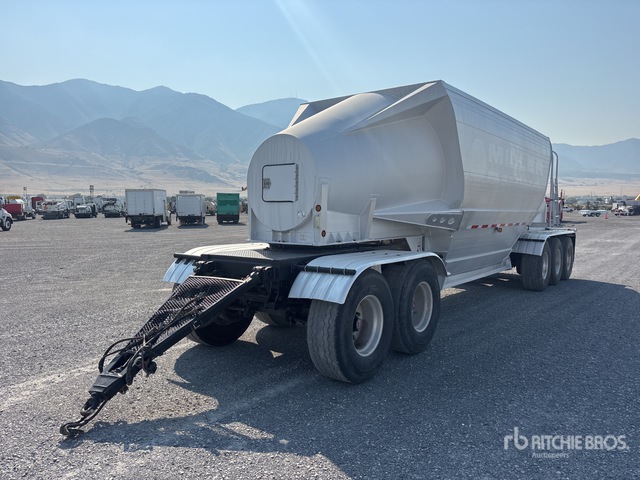 2008 Vantage 36 ft 5/Axle Dog Turntable Aluminum Belly Dump Trailer