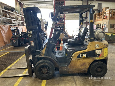 2007 (unverified) Cat P5000-LPS Forklift