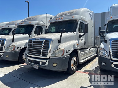 2013 Freightliner Cascadia 125SLP 6x4 T/A Sleeper Truck Tractor