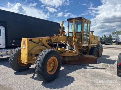 1990 Dresser A450E Motor Grader