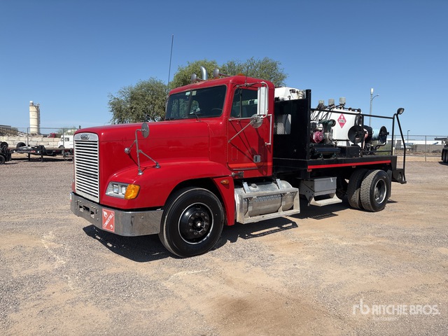 2000 Freightliner FLD 120 4x2 Fuel and Lube Truck