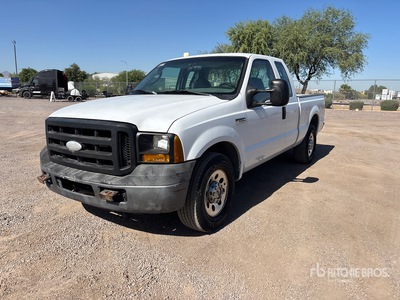 2006 Ford F-250 4x2 Extended Cab Pickup