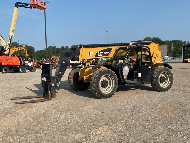 2019 Cat TL943D Telehandler