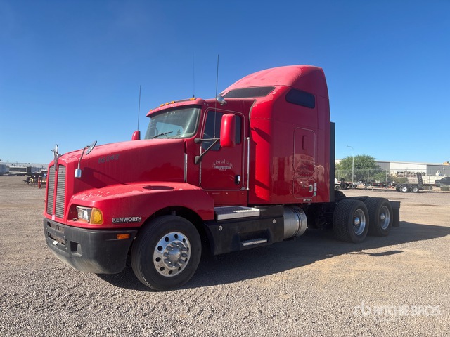 2007 Kenworth T600 6x4 T/A Sleeper Truck Tractor