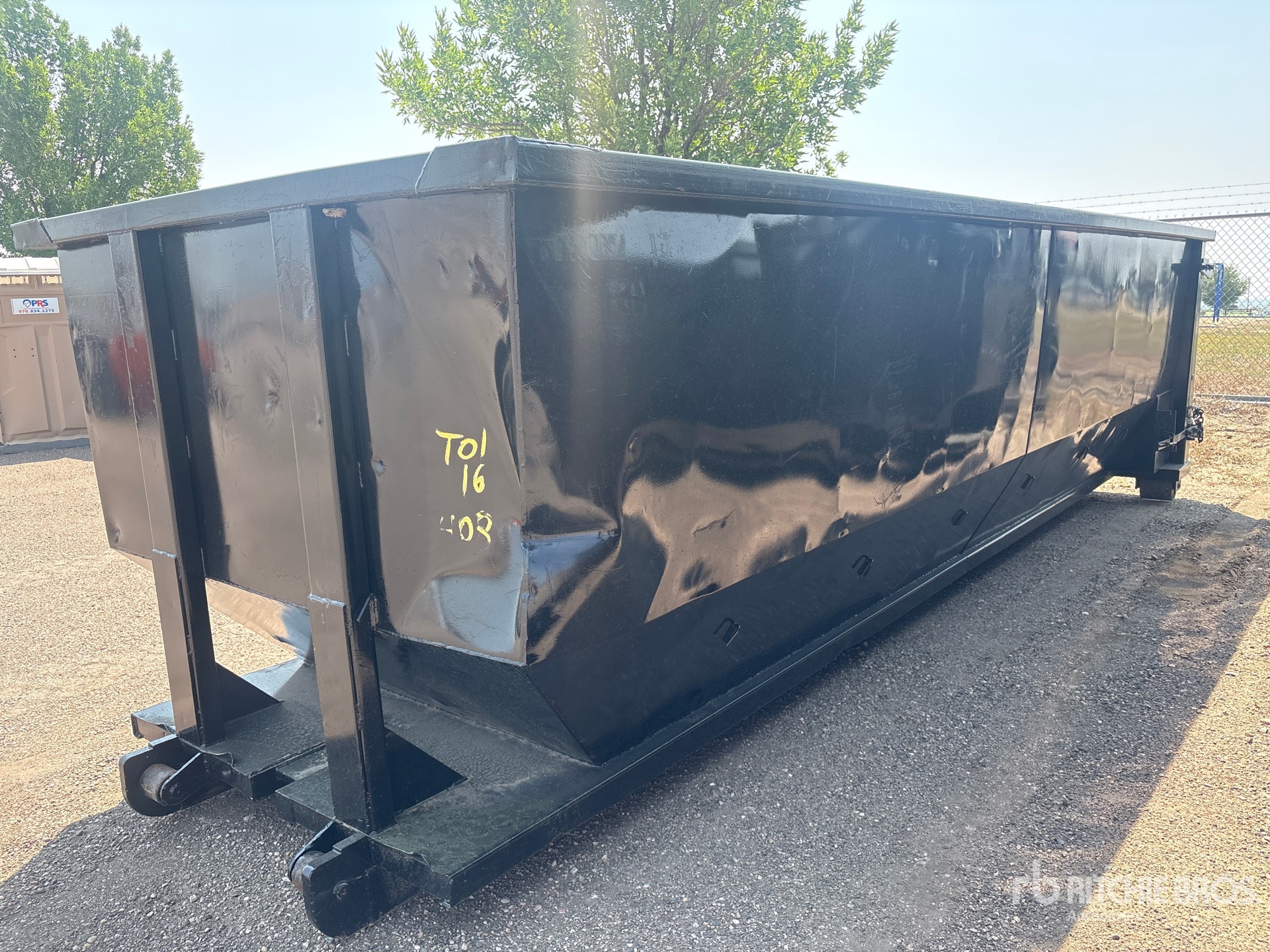 22 ft 30 cyd Roll-Off Container