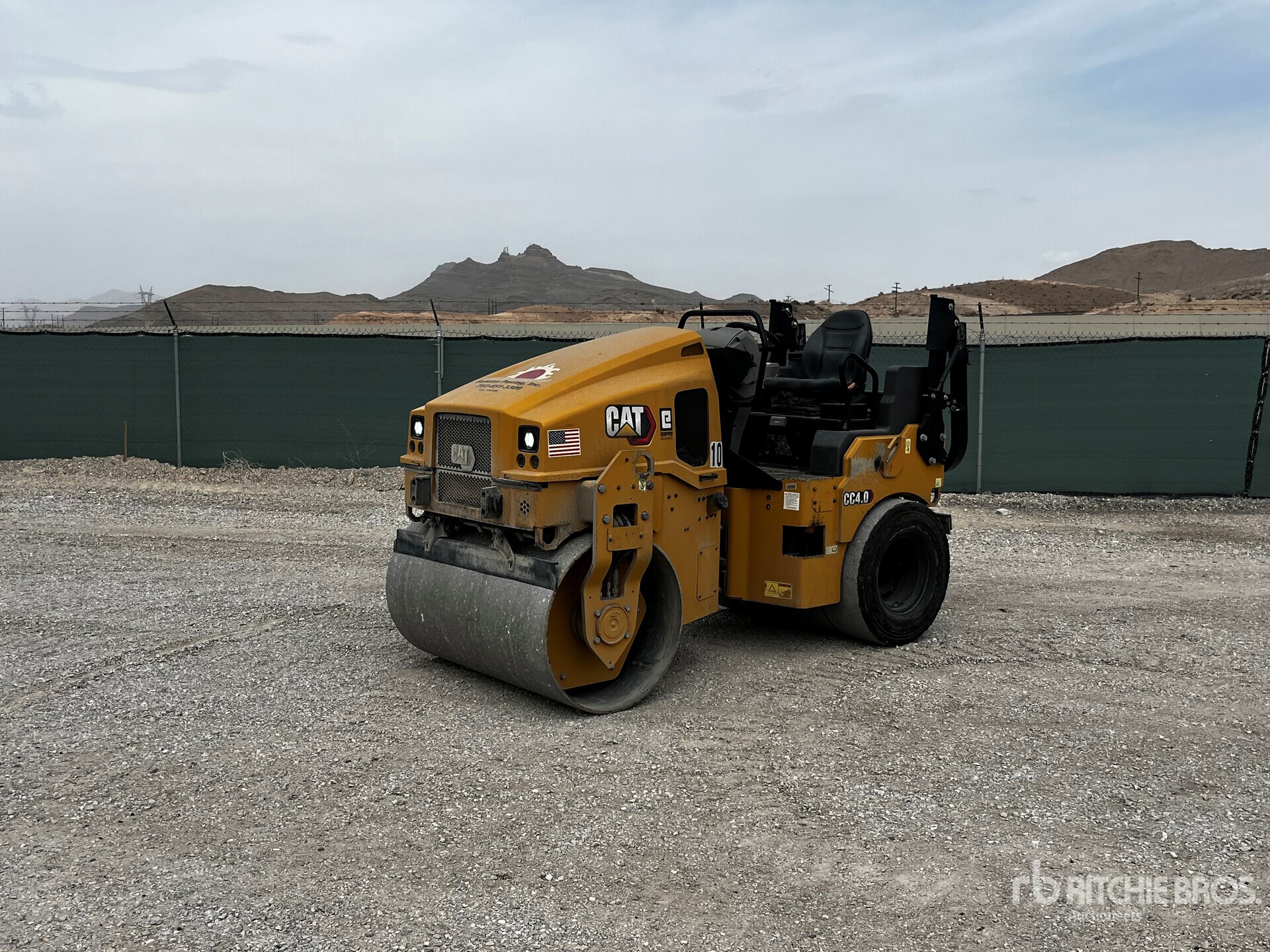 2023 Cat CC4.0 Combination Roller