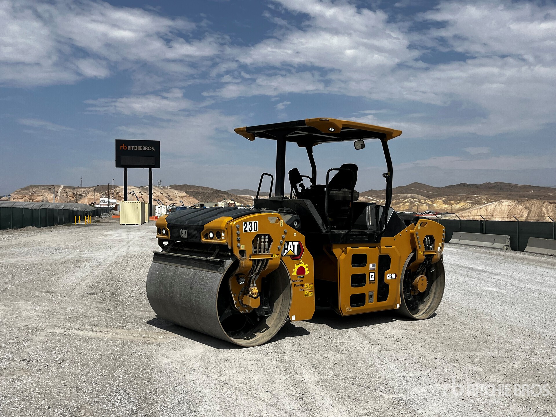 2024 Cat CB 10 Double Drum Roller