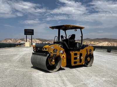 2024 Cat CB 10 Compacteur à double bille