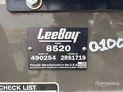 LeeBoy 8520C Asphalt Paver