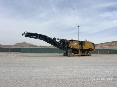 2022 Cat PM822 Cold Planer