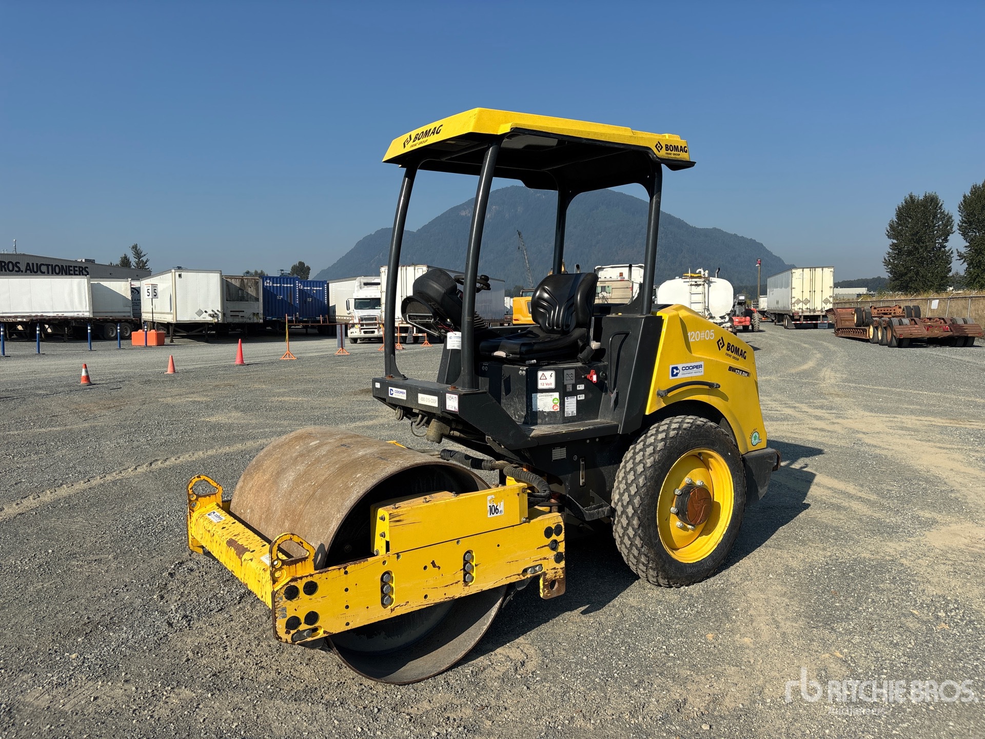 2020 Bomag BW124DH5 Smooth Drum Compactor