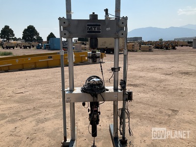 MTS Fatigue Tester