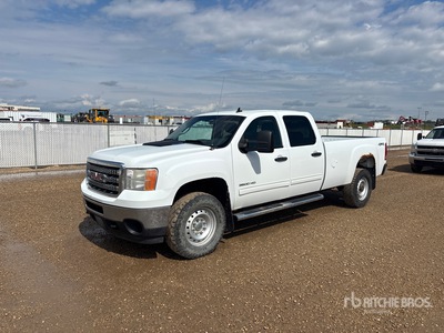 2014 GMC Sierra 3500HD SLE 4x4 Crew Cab Pick-up