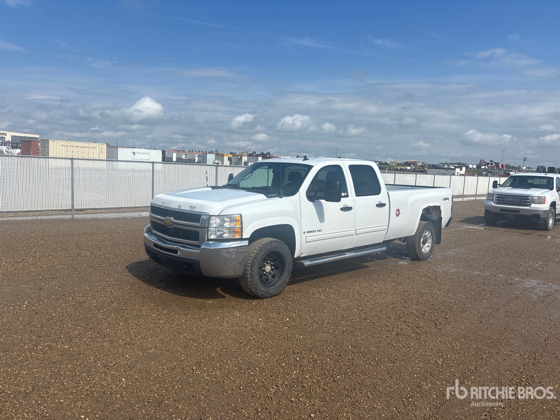 2009 Chevrolet Silverado 3500HD LT 4x4 Crew Cab Pickup