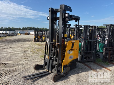 2023 Hyundai 18BRP-9 3500 lb Stoccatore