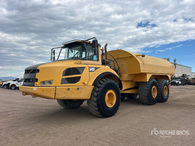 2013 Volvo A40F 8000 gal 6x6 Przegubowa ciężarówka do przewozu wody