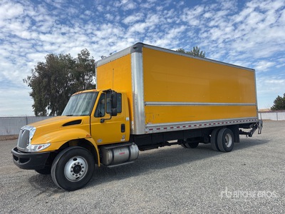 2016 International 4300 4x2 Van Truck