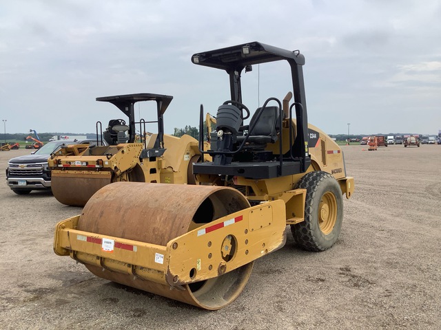 2014 Cat CS44 Smooth Drum Compactor 2014 Cat CS44 Smooth Drum Compactor