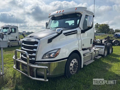 2024 Freightliner Cascadia 6x4 T/A Day Cab Truck Tractor