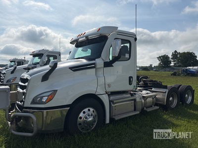 2024 Freightliner Cascadia 6x4 T/A Day Cab Truck Tractor