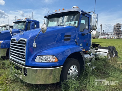2016 Mack CXU600 6x4 T/A Day Cab Truck Tractor