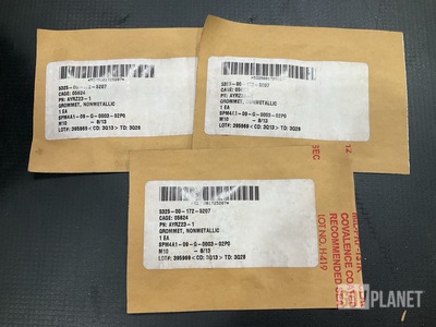 (65) GE AYRZ23-1 Non-Metallic Grommets