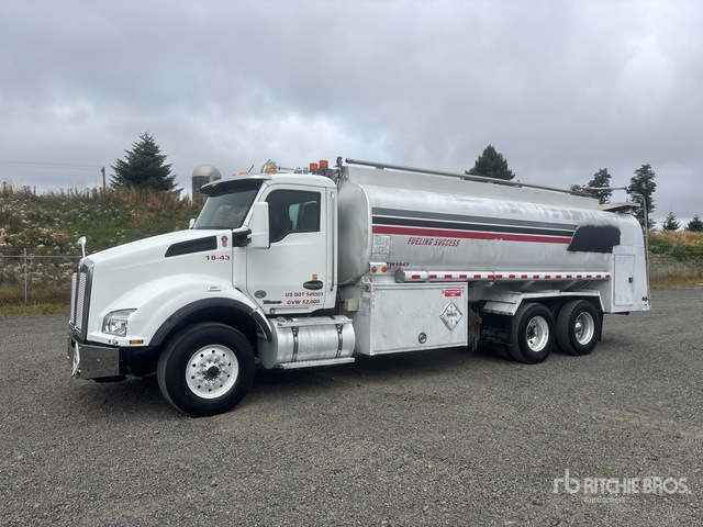 2018 Kenworth T880 4500 gal 6x4 Fuel Truck