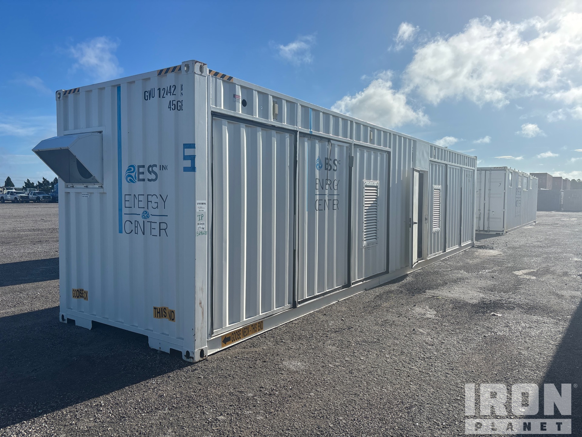 Quantity of (2) ESS Tech Engergy 211-0030-01 Containerized Sistema Baterías de Energía