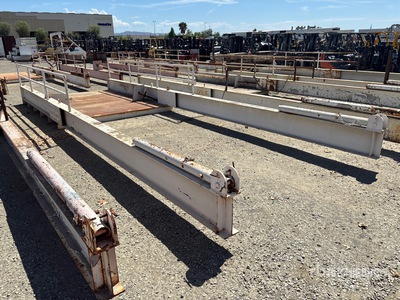 2005 Landing Platform 32ft x 120in