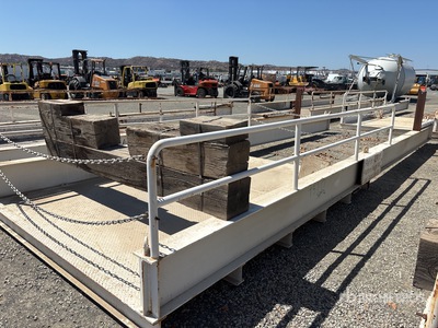 2006 32 ft 2 in x 121 in Landing Platform