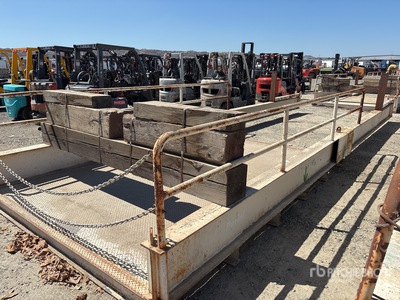 Landing Platform 32ft1inx121in