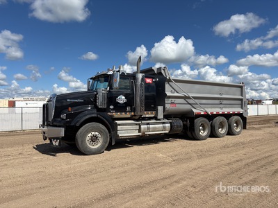 2022 Western Star 4900SA 8x6 Tri/A Dump Truck