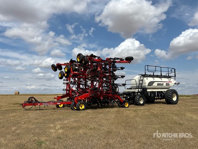 2012 Bourgault 3320 50 ft PHD Air Drill
