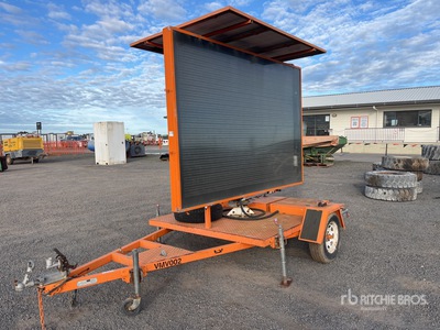 2004 Horizon FMVMS400 Solar Message Board