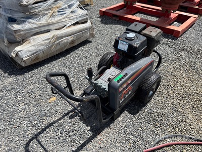 Mi-T-M 3000 PSI Pressure Washer