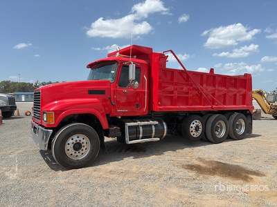2013 Mack CHU613 8x4 Wywrotka Tri/A
