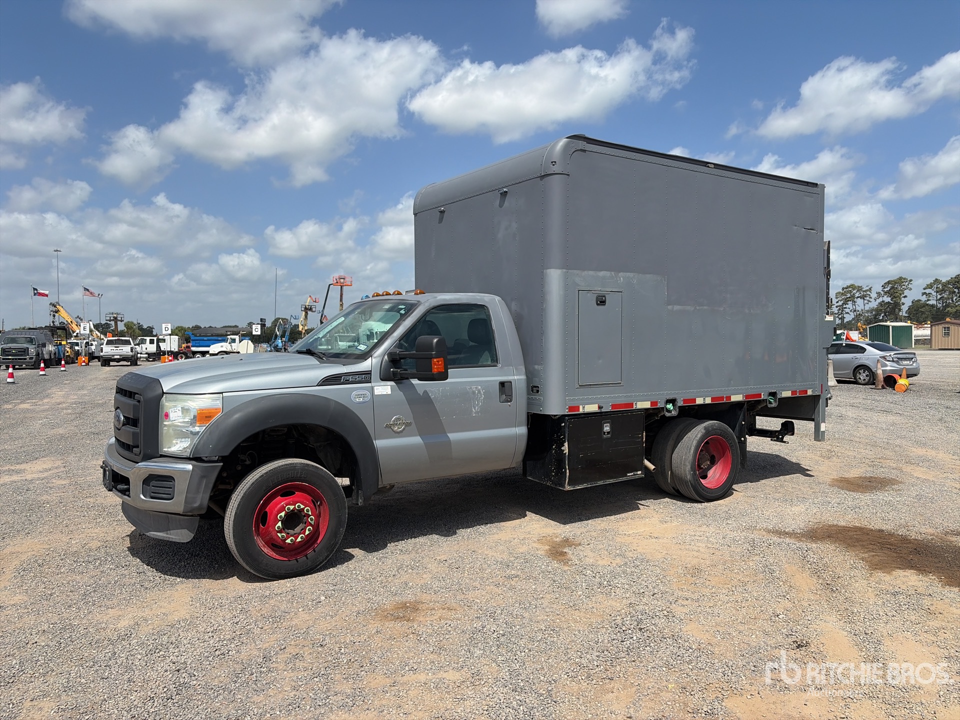 2014 Ford F-550 4x2 Van Truck