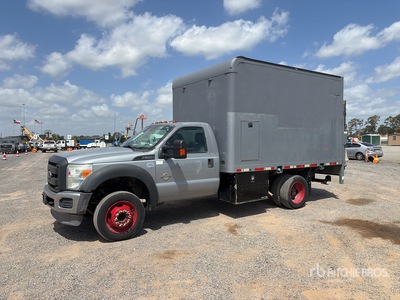 2014 Ford F-550 4x2 Kastenwägen